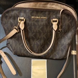 Michael Kors Crossbody